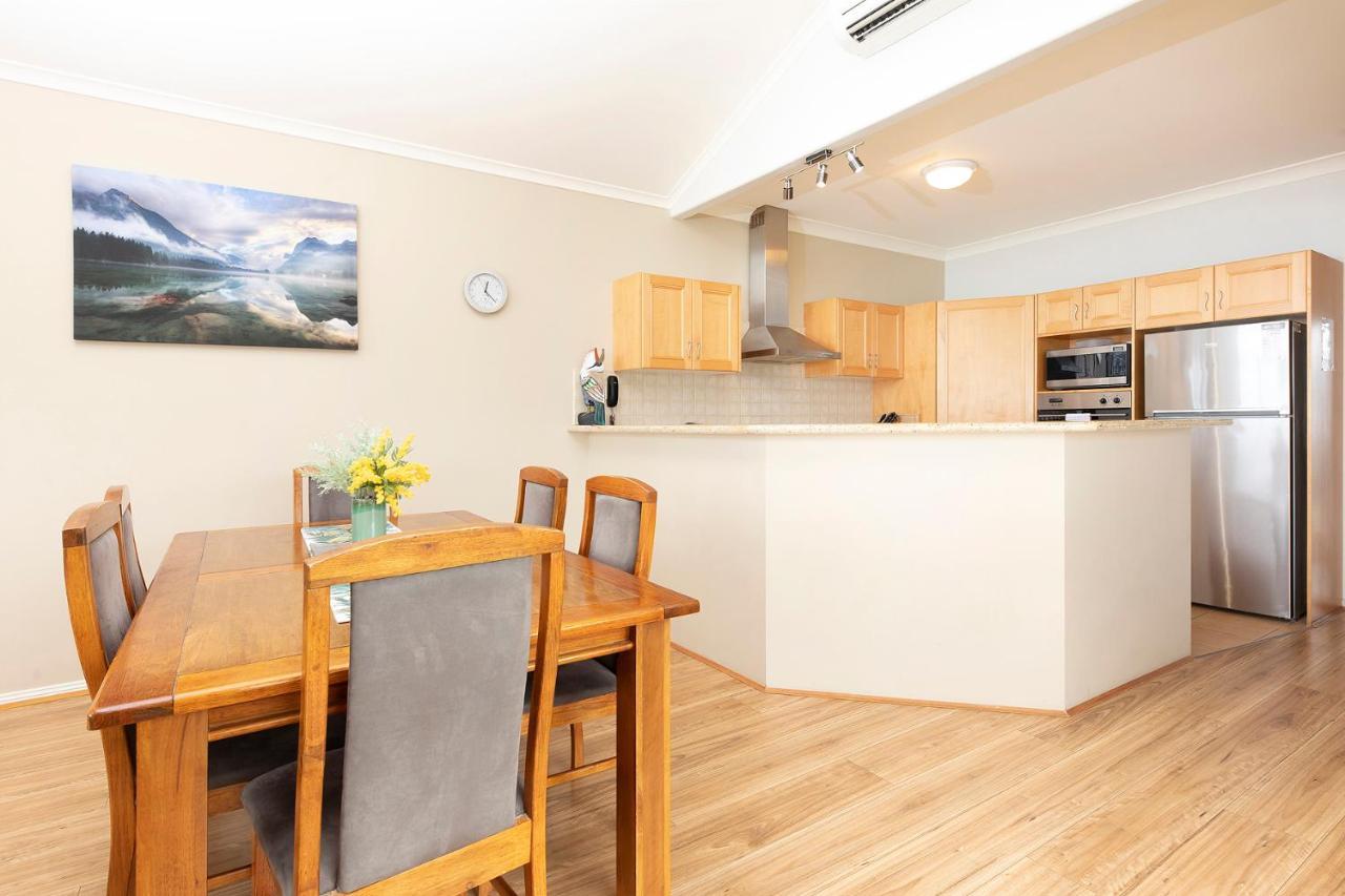 Meridian Beachside Apartments Old Bar Luaran gambar