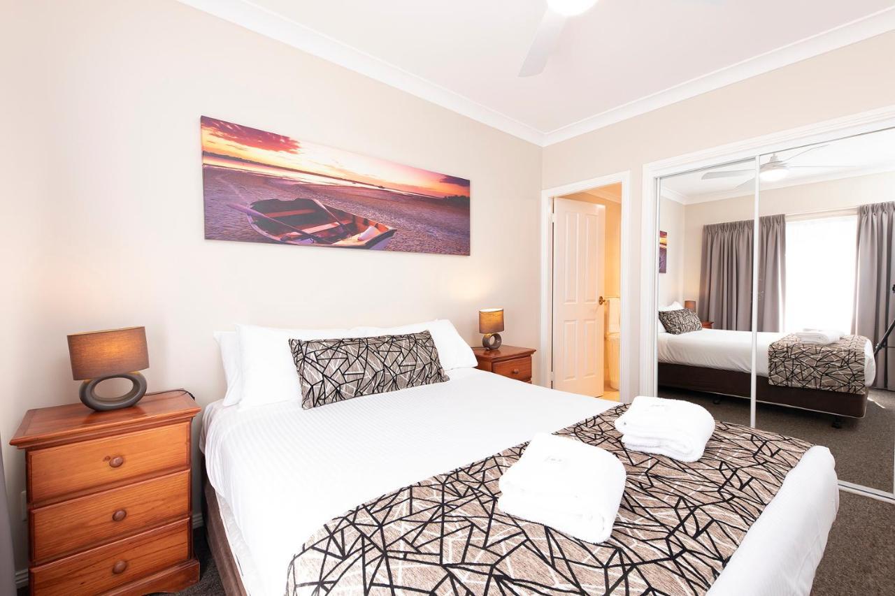 Meridian Beachside Apartments Old Bar Luaran gambar